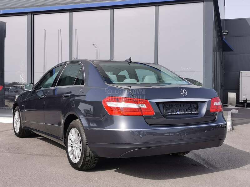 Mercedes Benz E 200 Elegance