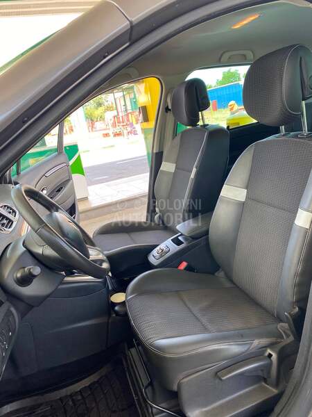 Renault Scenic 1,4-BOSSE.SWIS.CH