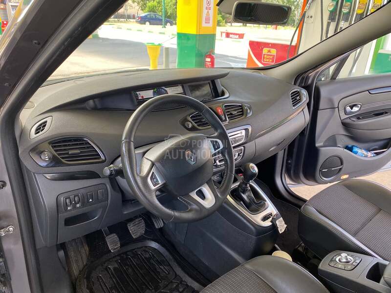 Renault Scenic 1,4-BOSSE.SWIS.CH