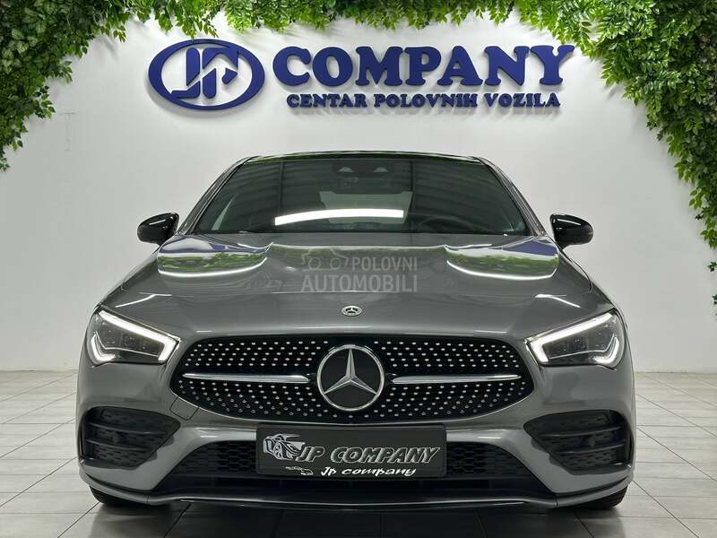 Mercedes Benz CLA 180 AMG LINE AUT PAN AMB