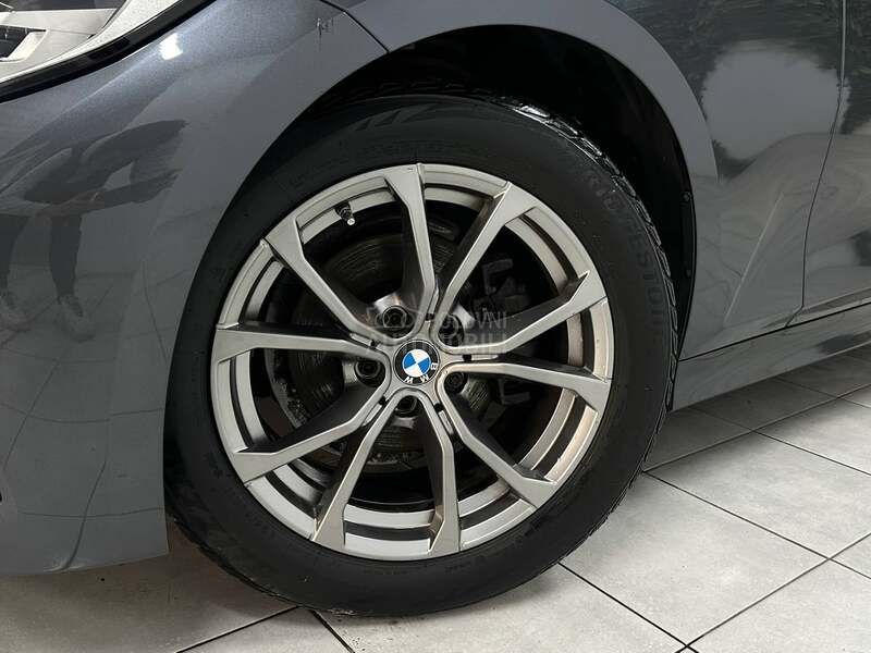 BMW 318 2.0 D AUT PAN