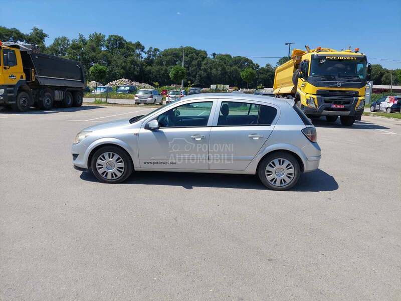 Opel Astra H 