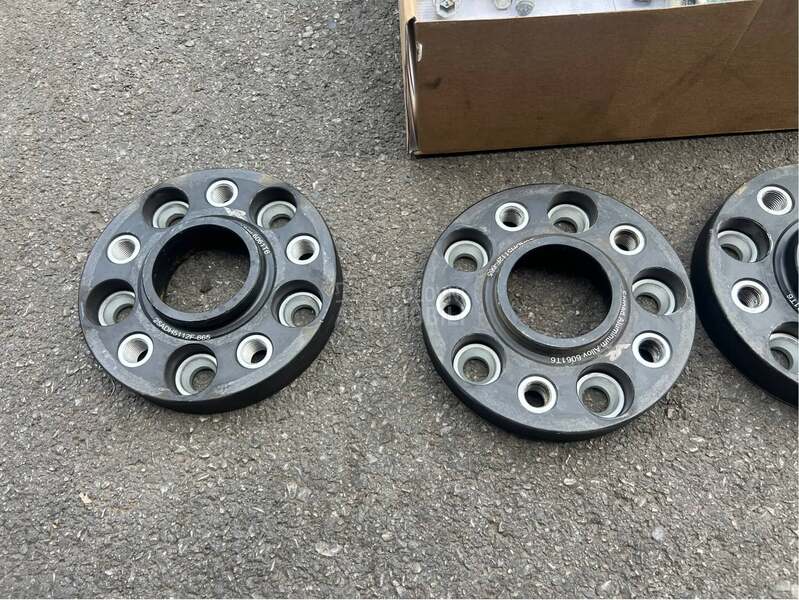 dostanceri za mercedes 5x112