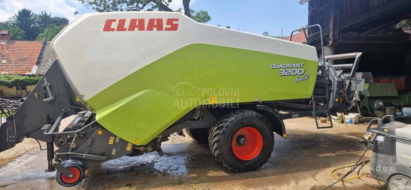 Claas QUADRANT 3200 FC