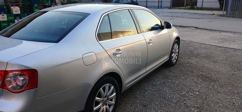 Volkswagen Jetta 2.0 tdi