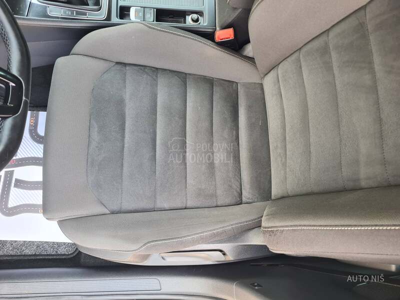 Volkswagen Golf 7 1.2 TSI HIGHLINE