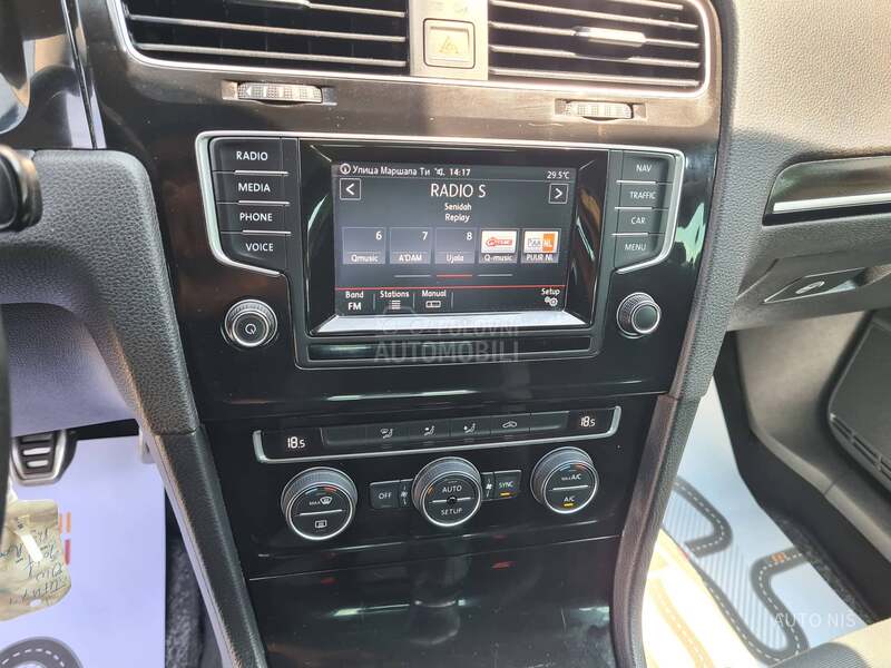 Volkswagen Golf 7 1.2 TSI HIGHLINE