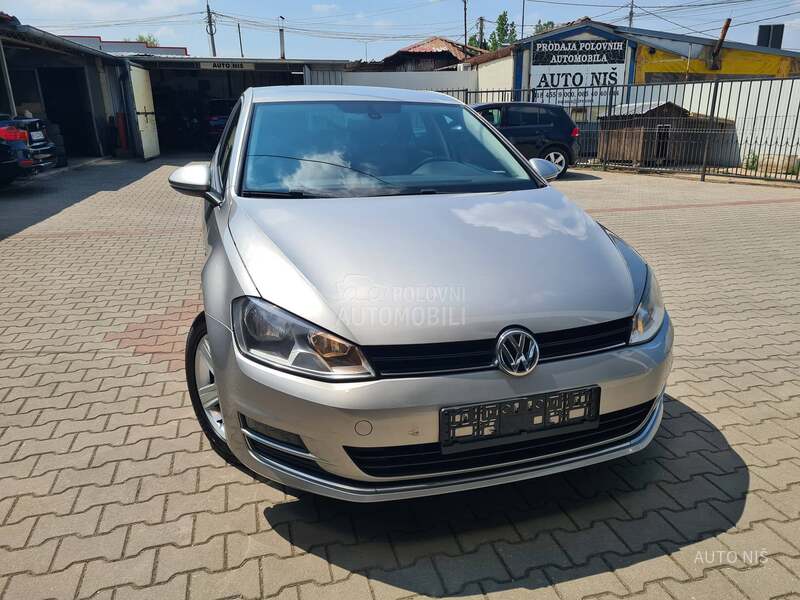 Volkswagen Golf 7 1.2 TSI HIGHLINE