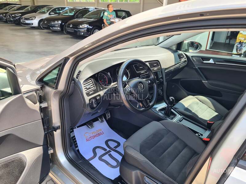 Volkswagen Golf 7 1.2 TSI HIGHLINE
