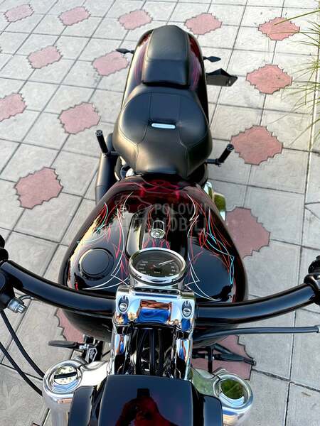 Harley Davidson FXSB breakout
