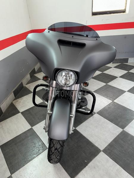 Harley Davidson FLHXS stree glide 107