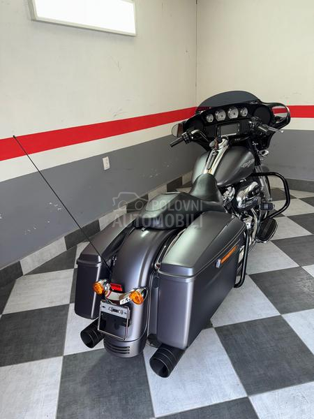 Harley Davidson FLHXS stree glide 107