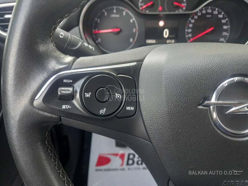 Opel Crossland X  1.5 HDI/NAV/LED