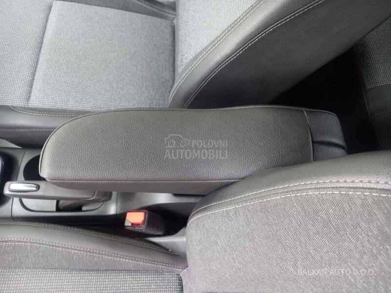 Opel Crossland X  1.5 HDI/NAV/LED