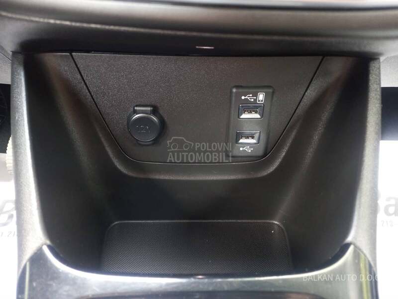 Opel Crossland X  1.5 HDI/NAV/LED