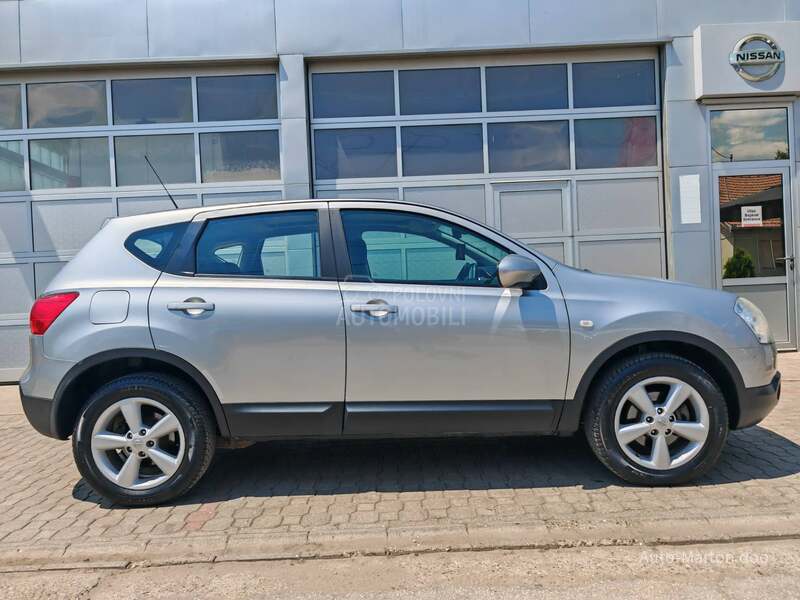 Nissan Qashqai 2.0dCi 4WD AT