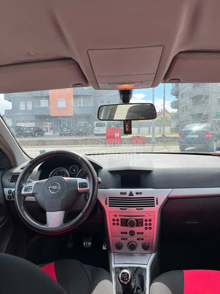 Opel Astra H 