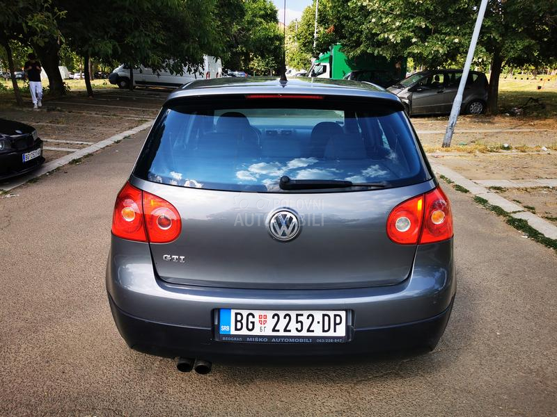 Volkswagen Golf 5 GTI