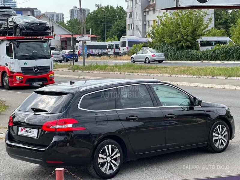 Peugeot 308 1.5 HDI/ALLURE/NAV