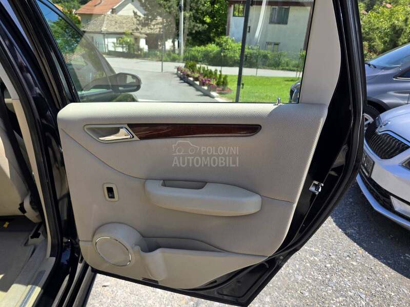 Mercedes Benz B 170 1.7b. dobar