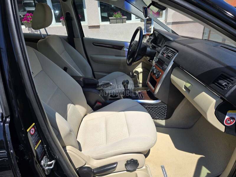 Mercedes Benz B 170 1.7b. dobar