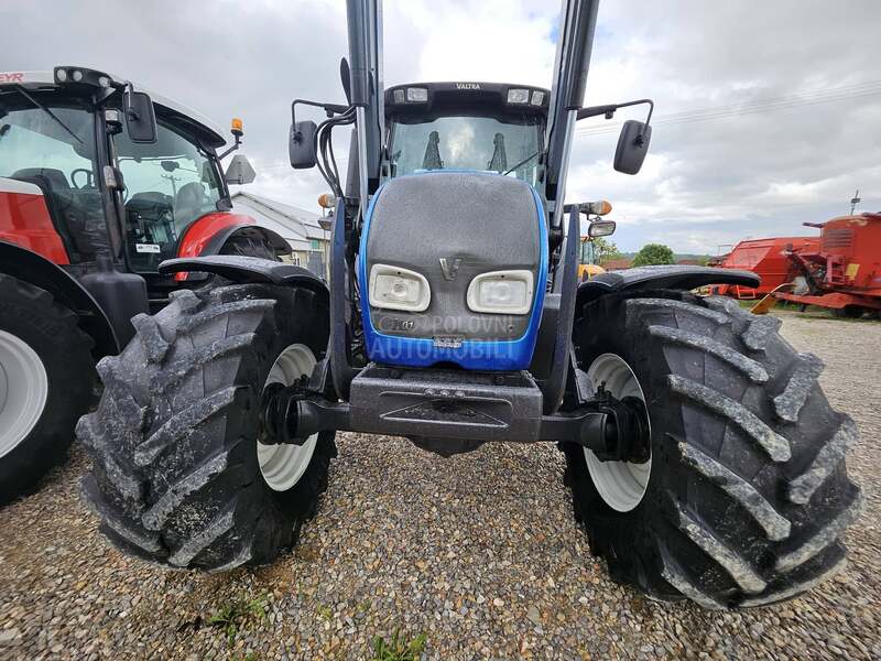 Valtra N101 SA UTOVARIVACEM
