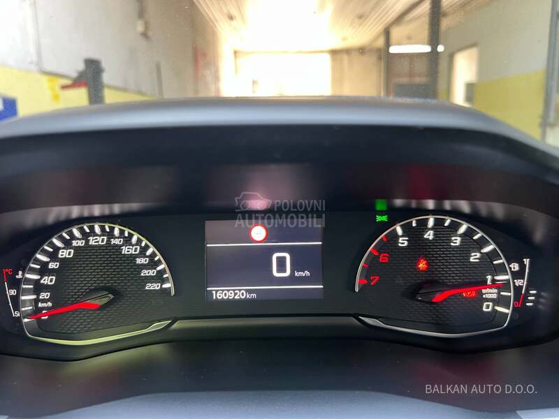 Peugeot 208 1.5 HDI/NAV/LED