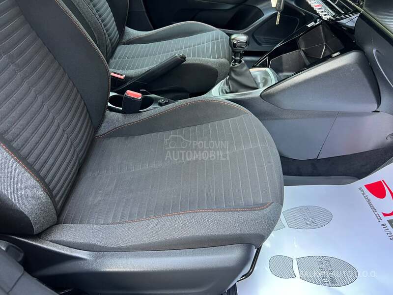 Peugeot 208 1.5 HDI/NAV/LED