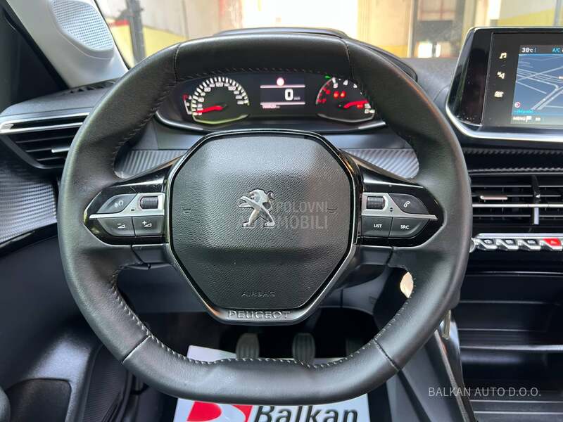 Peugeot 208 1.5 HDI/NAV/LED