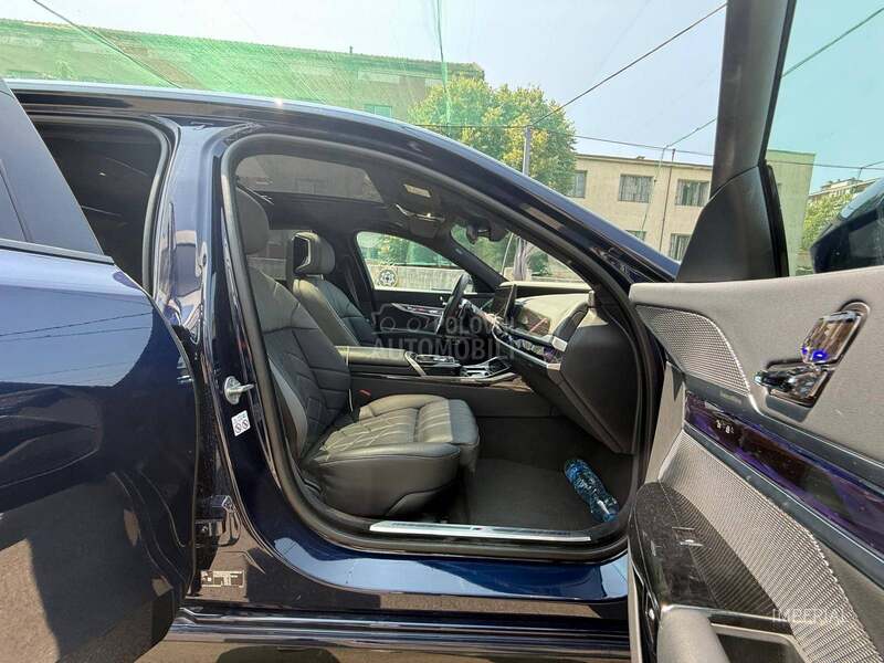 BMW 740 M paket TV BW