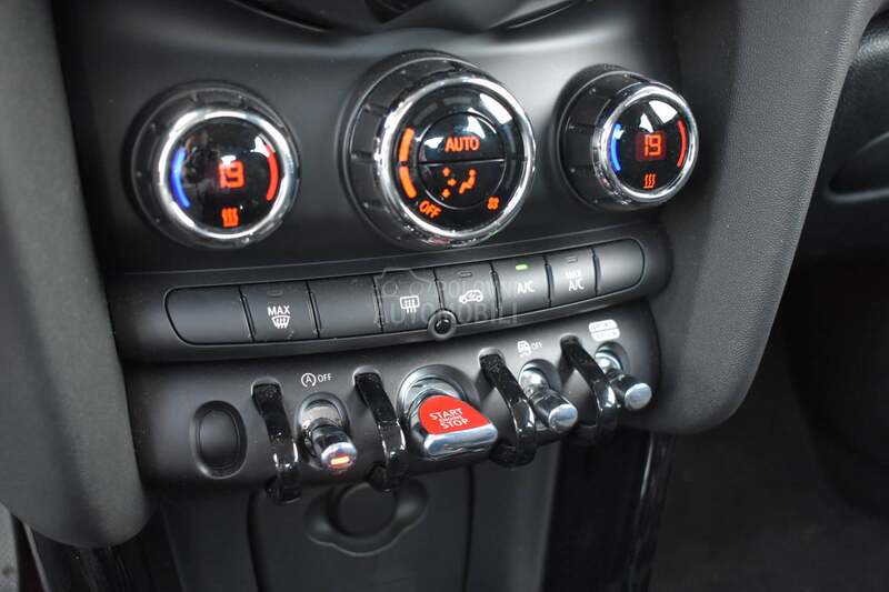MINI Cooper 5 door