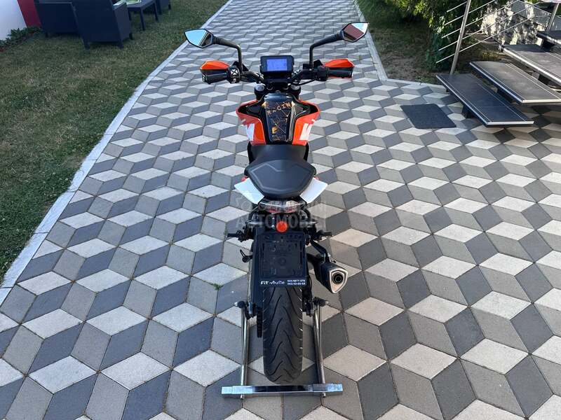 KTM Duke 125