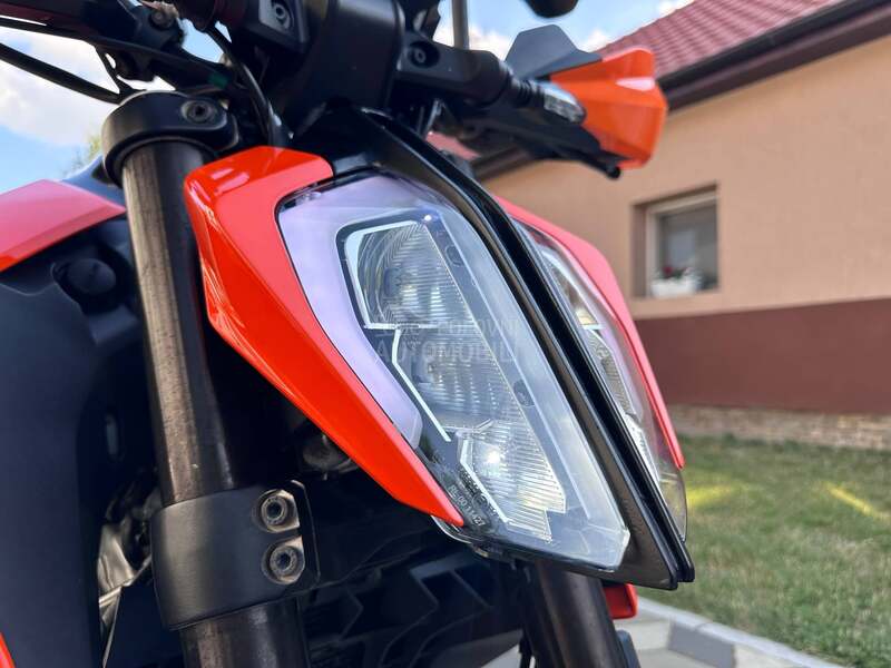 KTM Duke 125