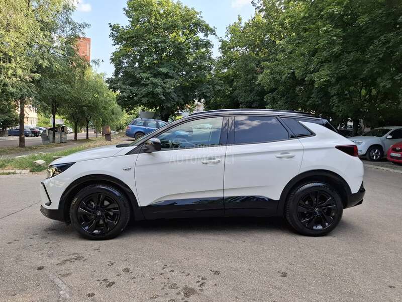 Opel Grandland X GS LINE AT8 SPORT