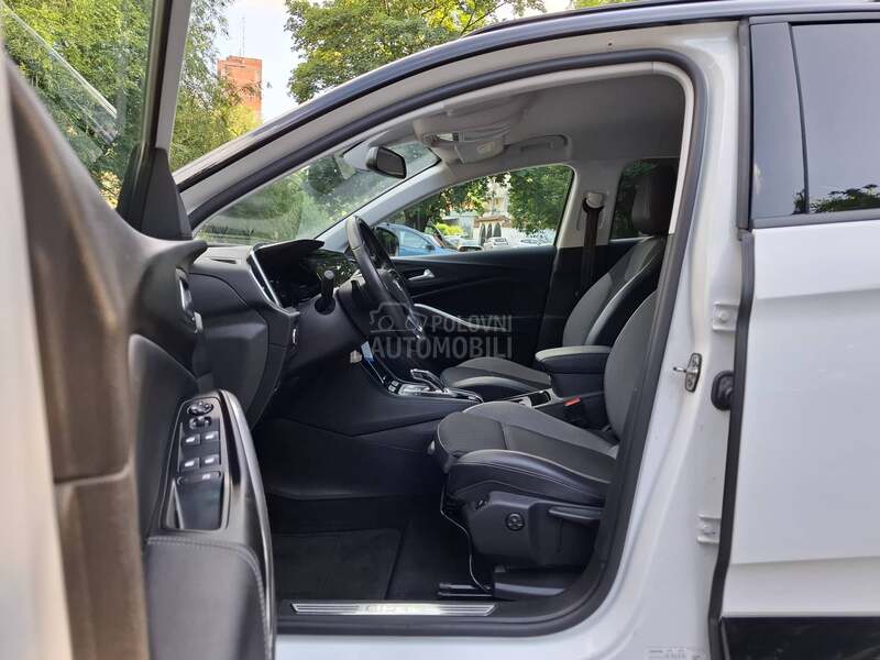 Opel Grandland X GS LINE AT8 SPORT