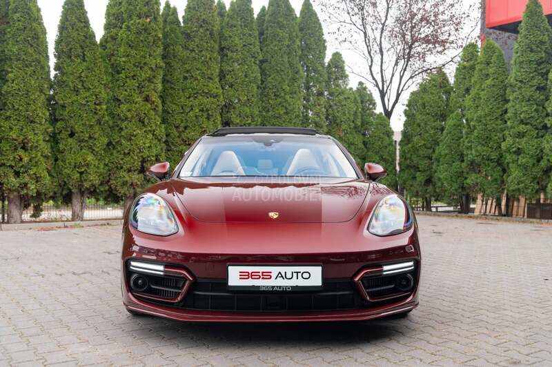 Porsche Panamera TURBO S/E-HYBRID