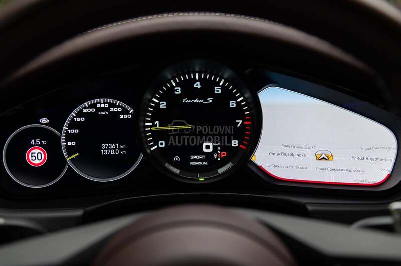 Porsche Panamera TURBO S/E-HYBRID