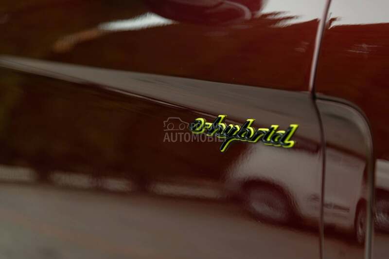 Porsche Panamera TURBO S/E-HYBRID
