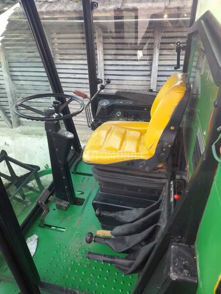 John Deere 1130