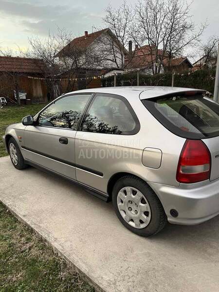 Honda Civic 1.4is