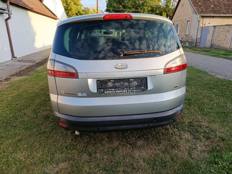 Ford S-Max Titanium