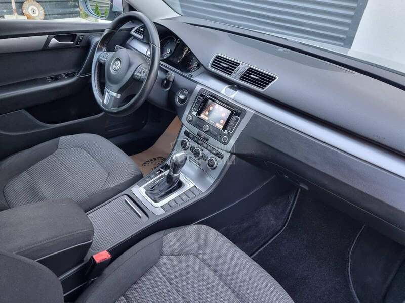 Volkswagen Passat B7 DSG 2.0