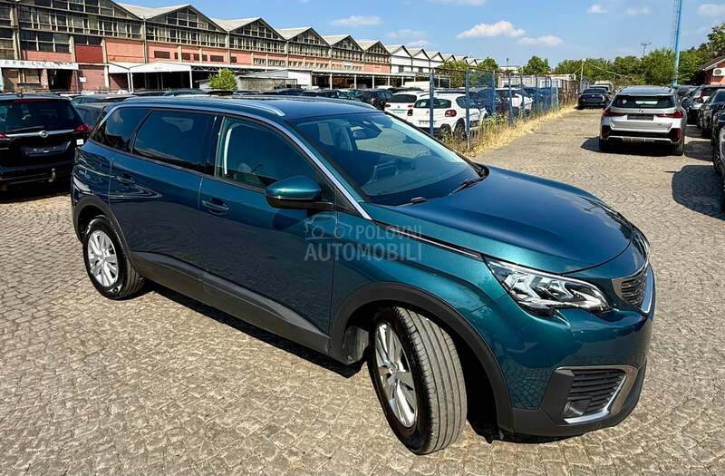 Peugeot 5008 1.2I Bussines