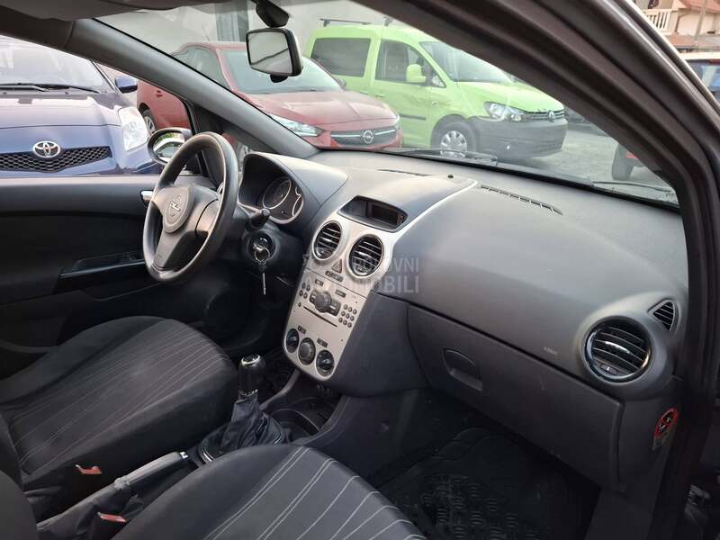 Opel Corsa D 1.2b 5.vr clima tng