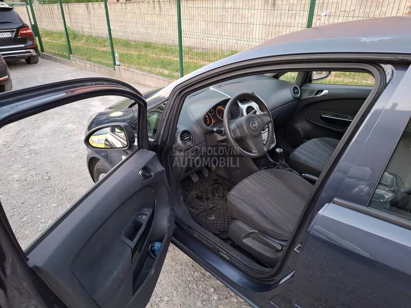 Opel Corsa D 1.2b 5.vr clima tng