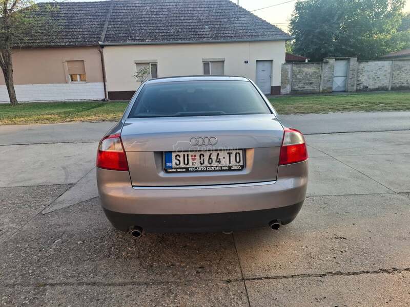 Audi A4 1.8T quattto s line