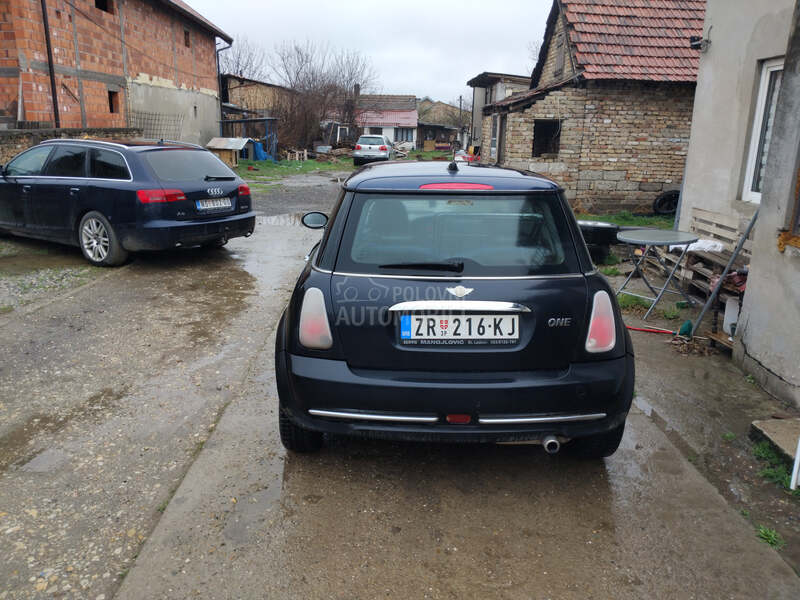 MINI One 