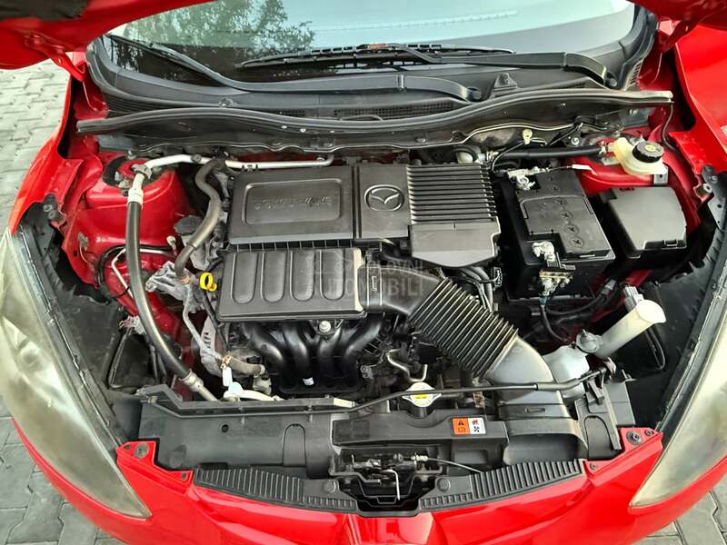 Mazda 2 1.3i