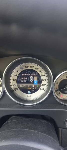 Mercedes Benz E 200 