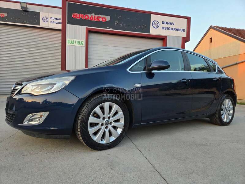 Opel Astra J 1.7CDTi COSMO